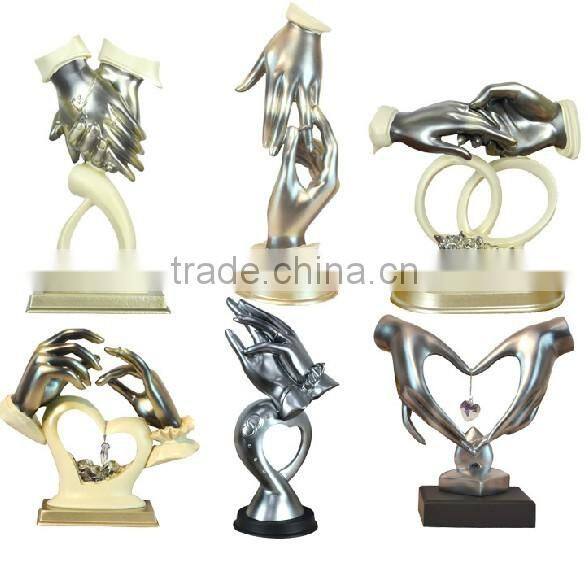 Polyesin holding hand series decorative art mind resin craft