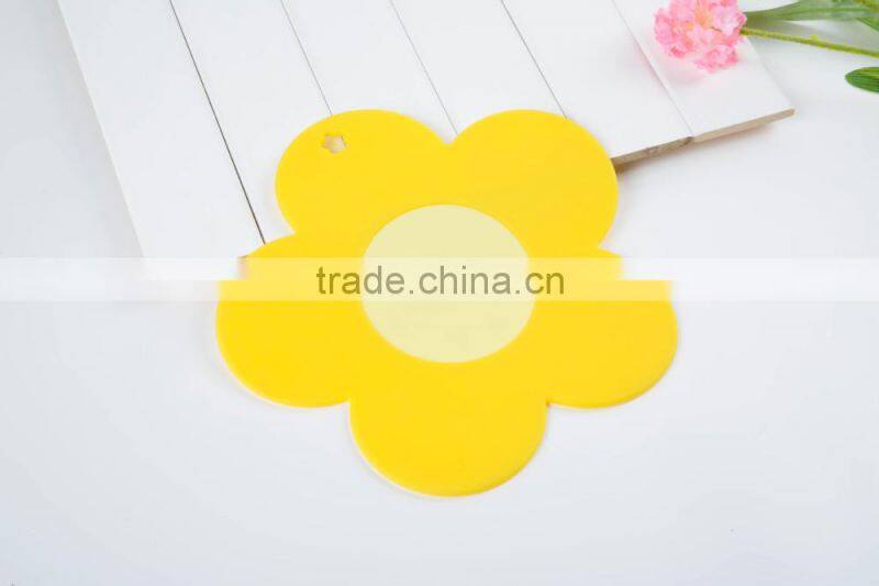 Flower petals insulation silicone cup pad