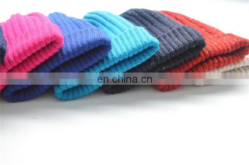 Hot China Supplier Knitted Kids Caps with Raccoon Fur Pompoms Christmas Hats