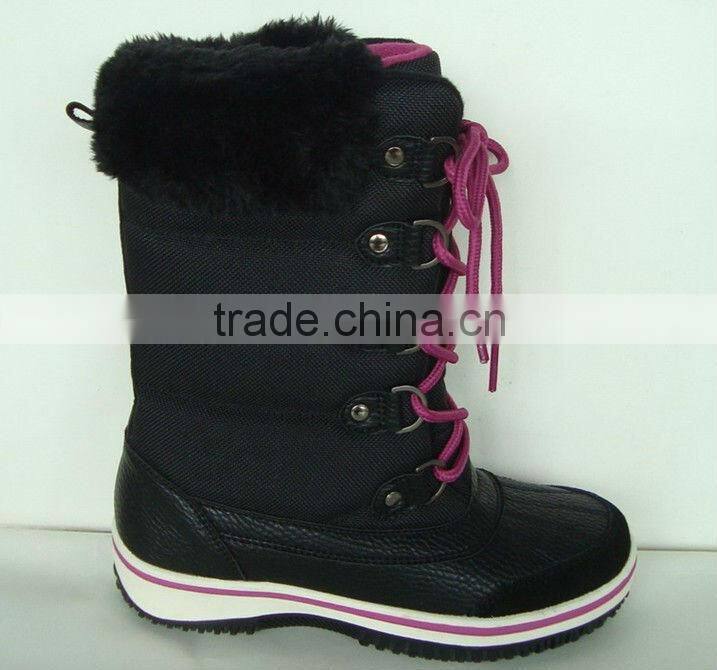 cemented snow boots with man-made fur lining