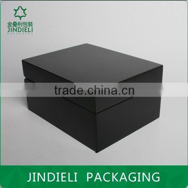 Custom luxury branded single leather watch box