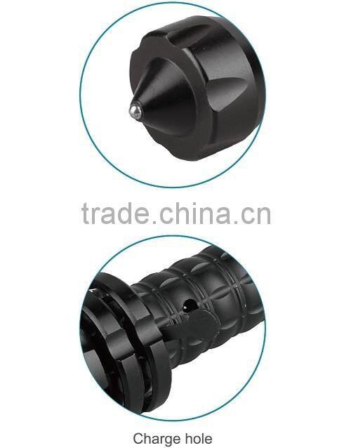 Multifunctional Tactical flashlight tail with life-saving emergency hammer