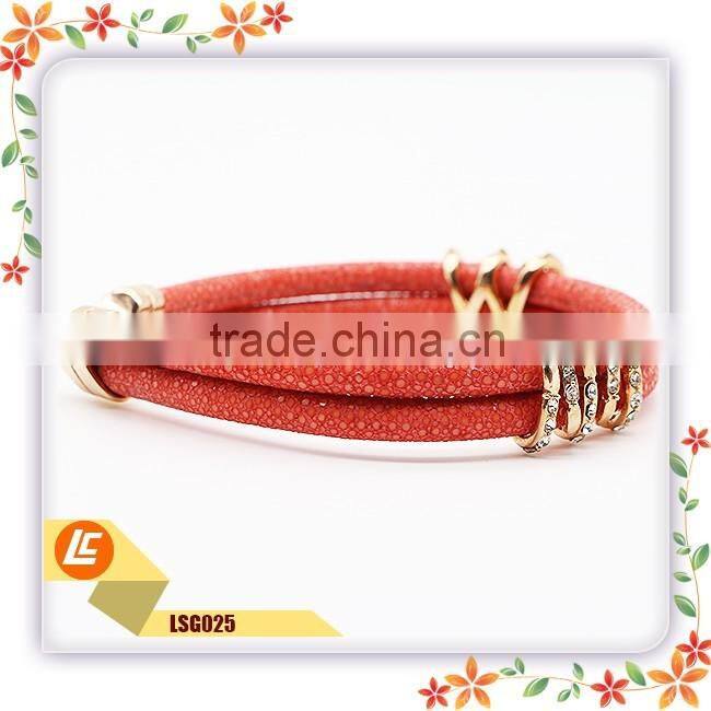 Women best gift red genuine leather stingray bracelet with rose gold clasp hot sale