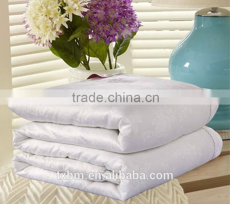 Factory supplier soft warm 100% mulberry silk quilt bedding quilt