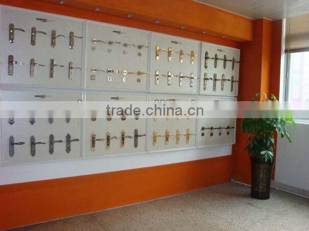 Zinc alloy door handle on roseslever handle one rosemortise zinc door handle