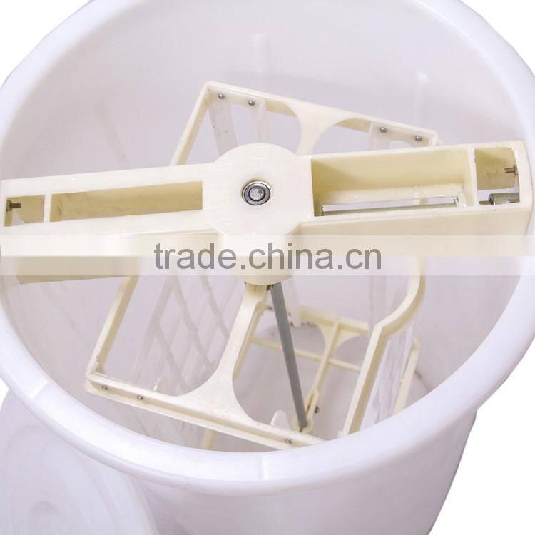 2016 Promotion 2 Frames Plastic Manual Honey Extractor