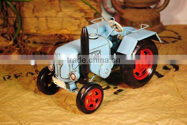 Tractor metal model