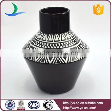 Wholesale black & white small size porcelain antique vase