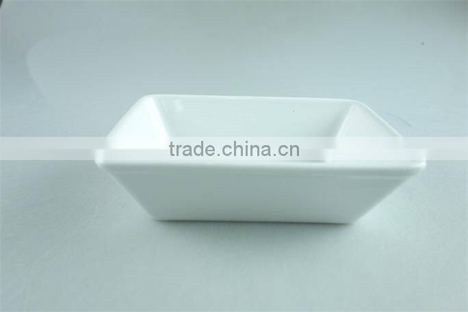 White ceramic casserole dish with lid, small white baking dish rectangular shaped serving dishes
