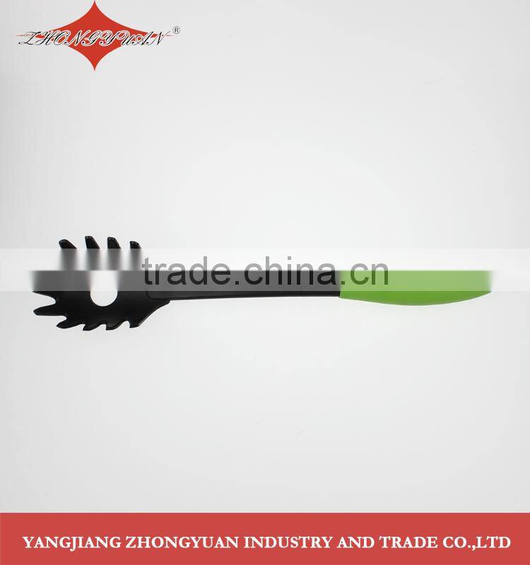 Hot sale non-toxic colorful funny kitchen tools nylon kitchen utensils set