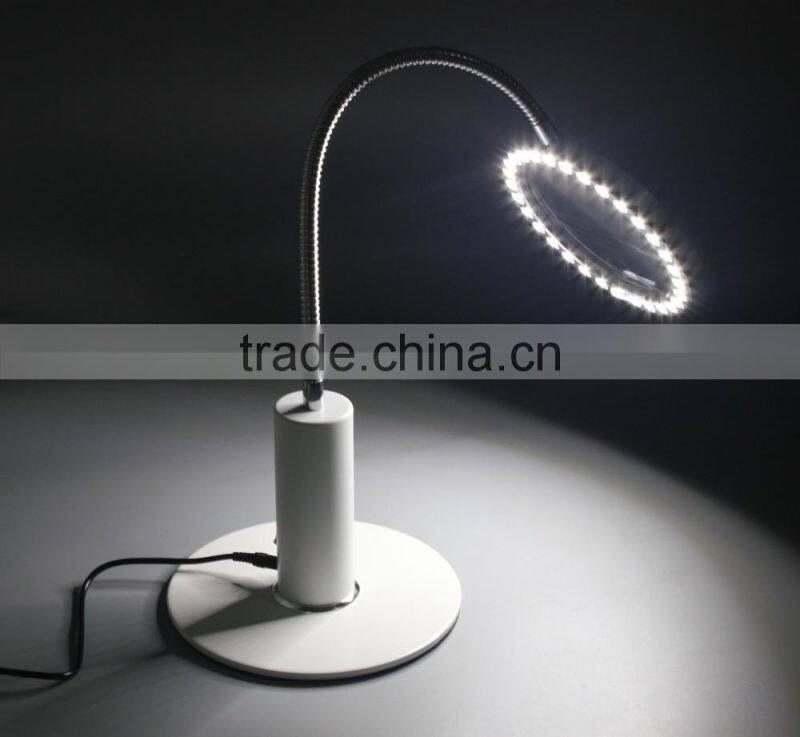 2016 latest popular fashionable New design reading magnifier desk lamp