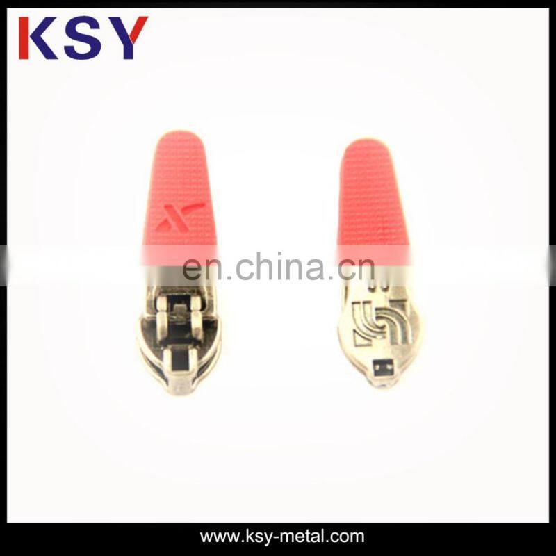 Cheap custom metal zipper puller for bag and garment