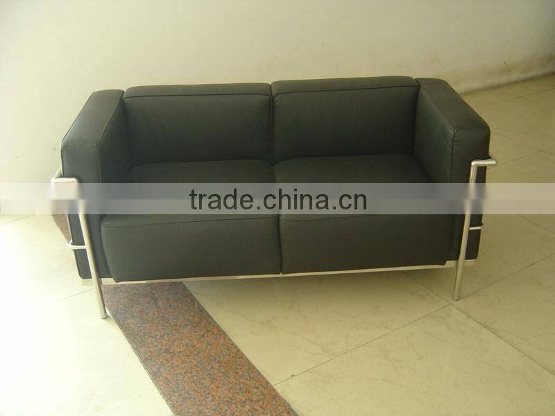Replica synthetic leather classic French LC3 two seater sofa by Le Corbusier for living room