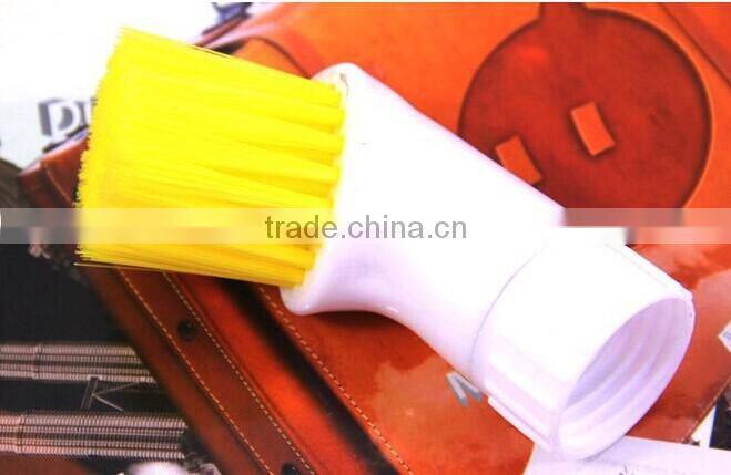 Plastic cleaning brush
