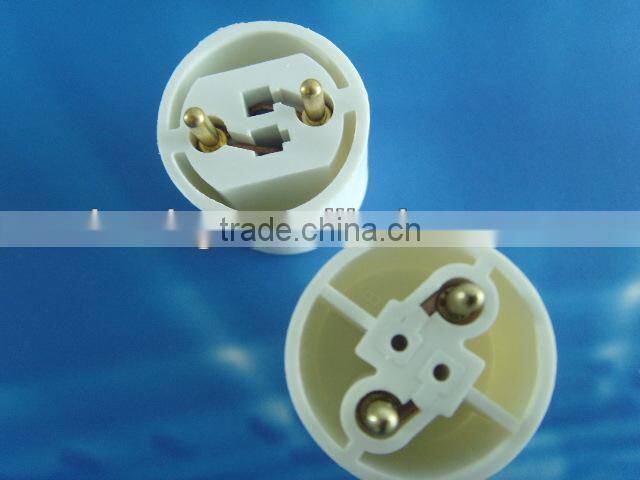 Easily installed plug-in t8 to t5 lamp adaptor
