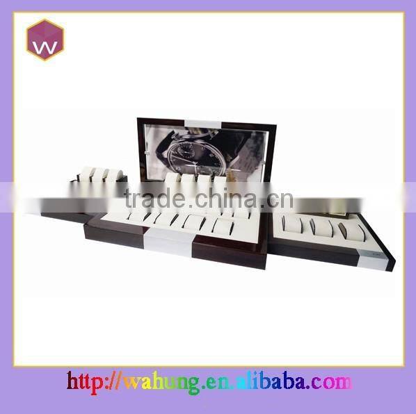 New Arrival Digital Display Watches For Men/Plastic Pillow Watch Display Box/Trays Custom