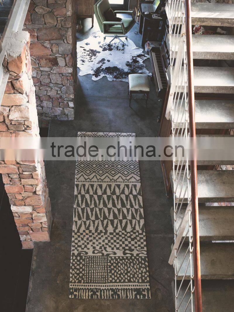 Elegant hand tufted wool rug for apartment, house decoration, corridor