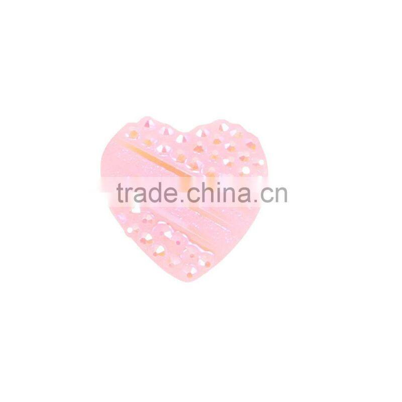 2016 fashion heart resin stone with flat back in green color CXX-0092