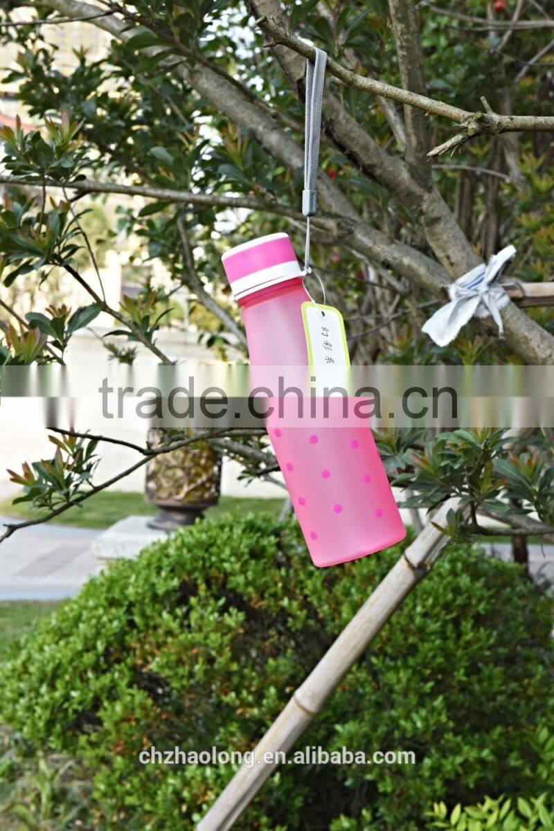 wholesale Eco Friendly Fashion 550ml sport water bottle plastic with cap