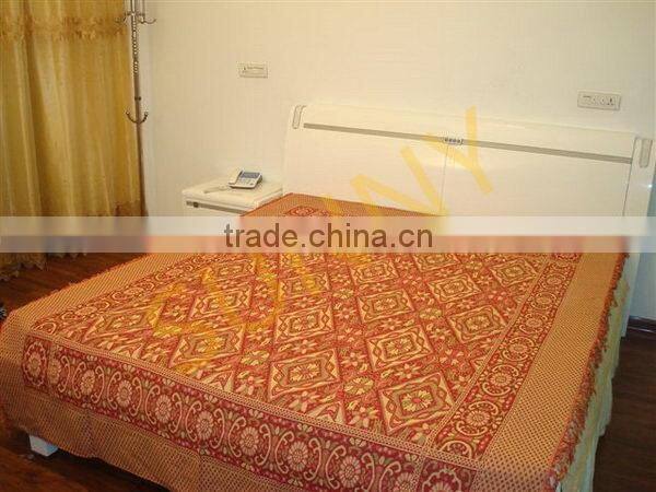 Bottom price hotsell warm natural travel blanket