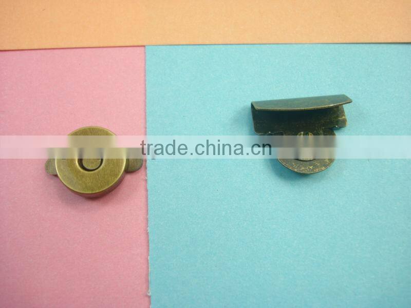 Factory wholesale handbags hardware 14mm magnetic button