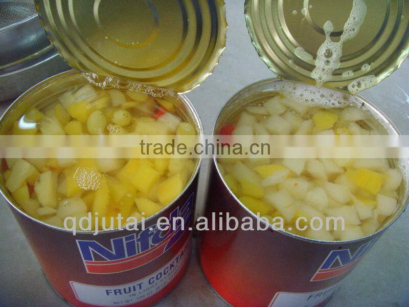 canned tropical fruit cocktail