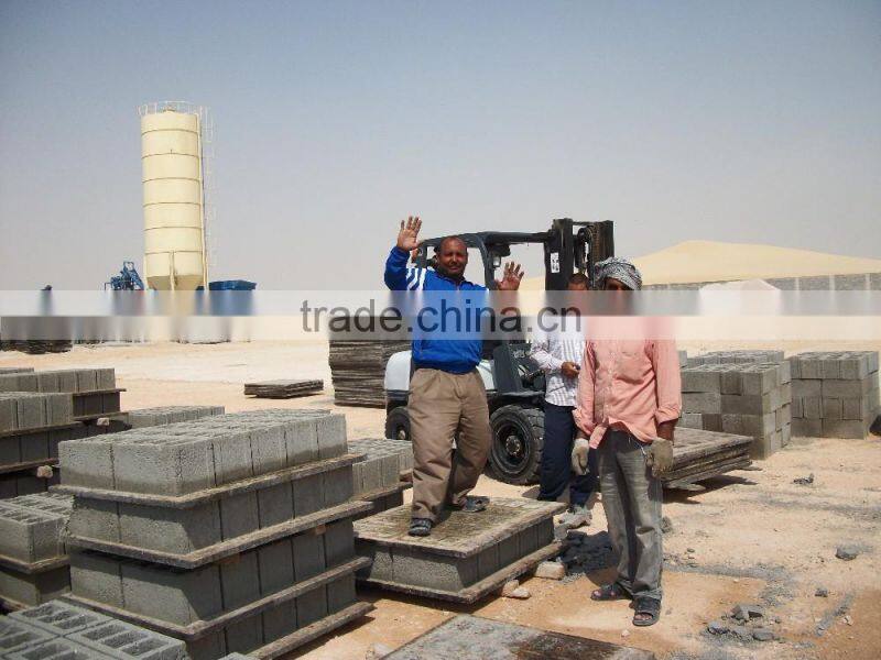 Small and cheap semi-automatic brick block making machine