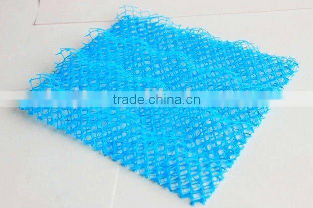 Three-Dimensional drainage geomat