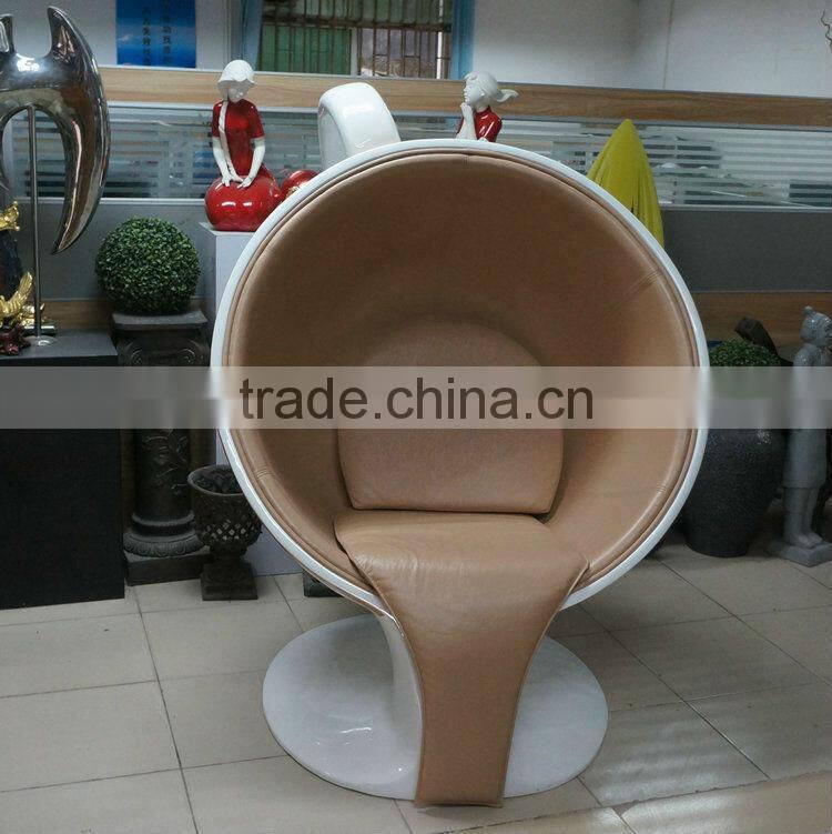Indoor or outdoor fiberglass chair