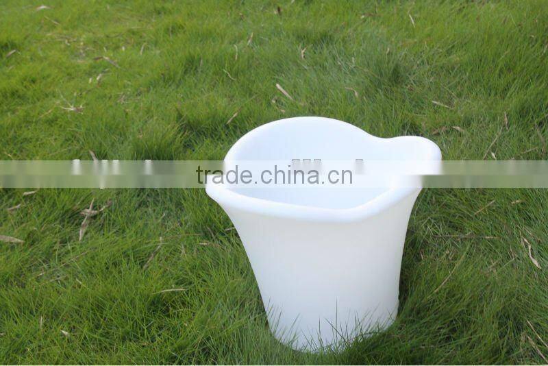 Waterproof battery powered led plastic beautiful wine bucket