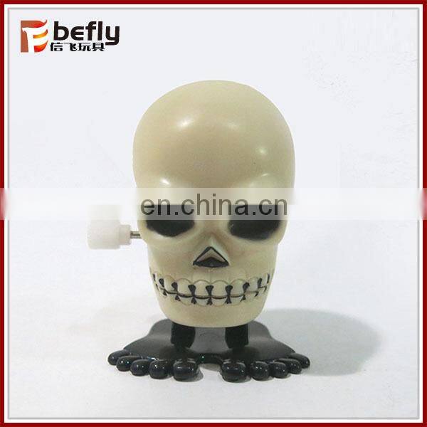 Wind up plastic luminous mini toy set