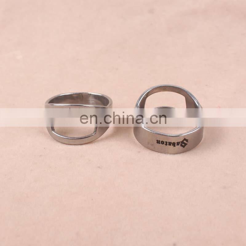 Stainless steel metal finger ring beer bottle opener