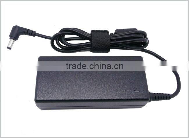 Universal Replacement Laptop Adapter for Toshiba 19V 3.42A 65W 5.5mm*2.5mm