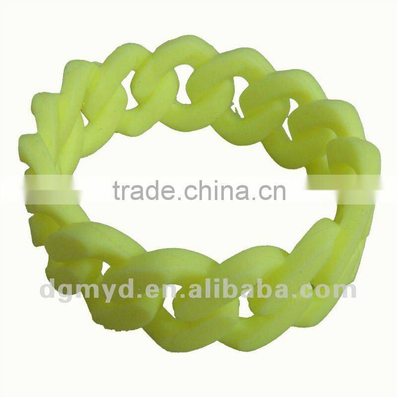 Most Special and Lovely 18 links twist silicone bracelet