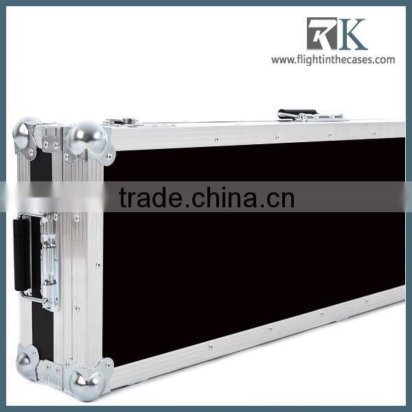 Yamaha YPT220 in Pure Tone Electronic Keyboard flight case