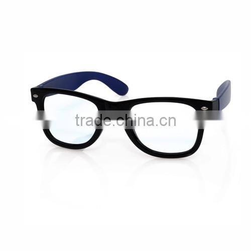 glasses with different colors lensens