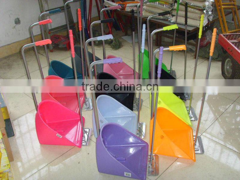dustpan with long handle