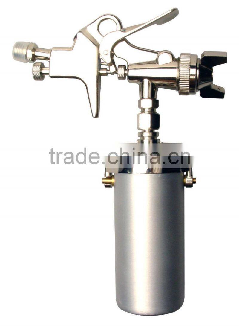 Touch up spray guns