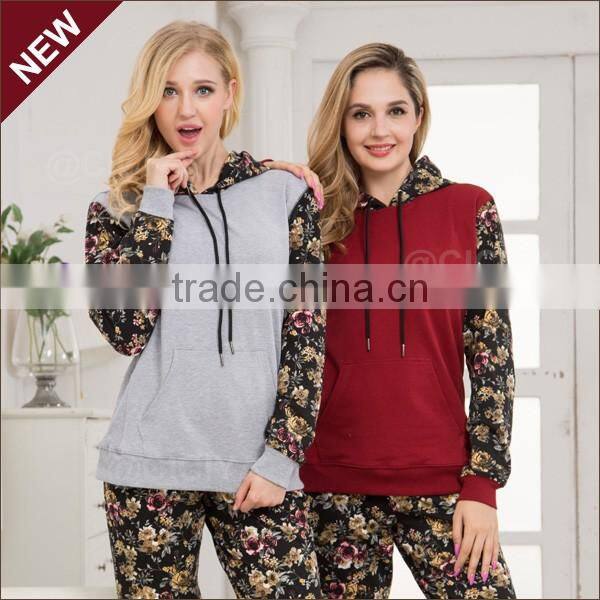 New wholesale cvc women fancy printing pajama with hood custom front pocket design winter pajamas set for lady