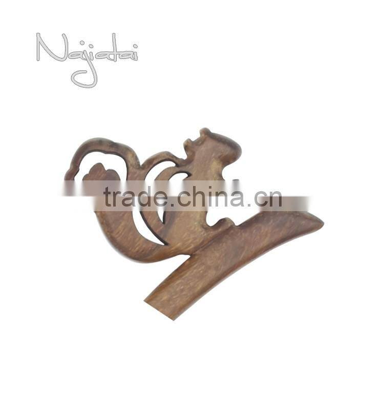 Small Squirrel Japanese Magic Vintage Wooden Hair Stick