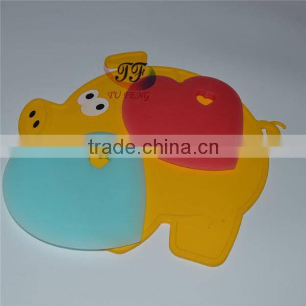 gold supplier customized new products human heart shape pizza spatula