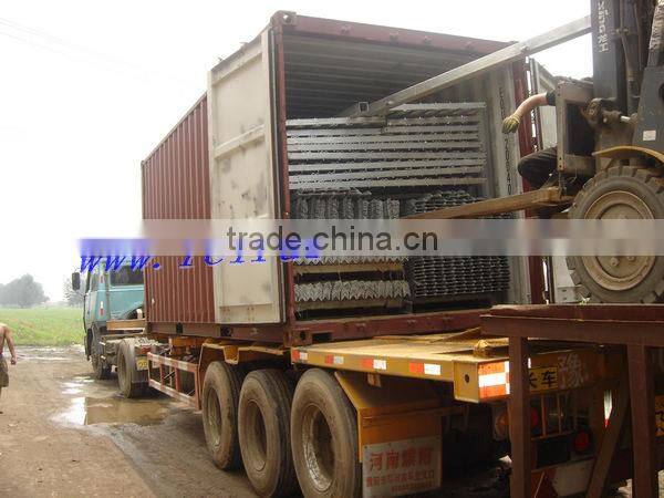 Hot dipped galvanized palisade fence and top razor wire for Towers and Masts