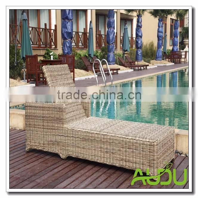 Audu Pittsburgh Pool Wicker Outdoor Lounger