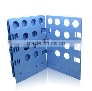 Adjustable Clothes Folder