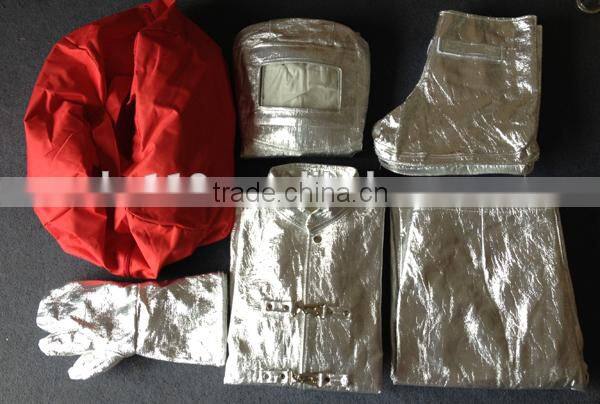 Fire proximity suit(500 Degrees Celsius)