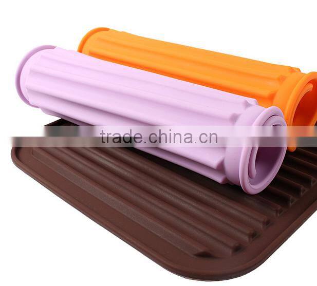 2016 Hot sale FDA and LFGB food grade colorful non-sick silicone table mat & silicone drying mat