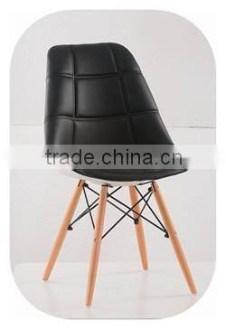 morden Design PP Plastic Upholstered Dining Chair with Wooden Legs