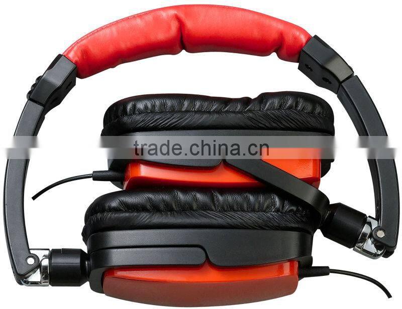 Great functional active noise-canceling headphones for travel use and peaceful private listening