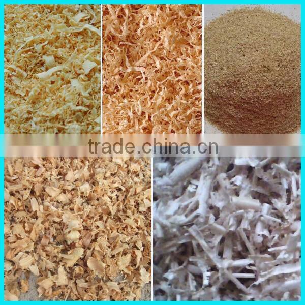 Compact structure wood sawdust pallet block machine