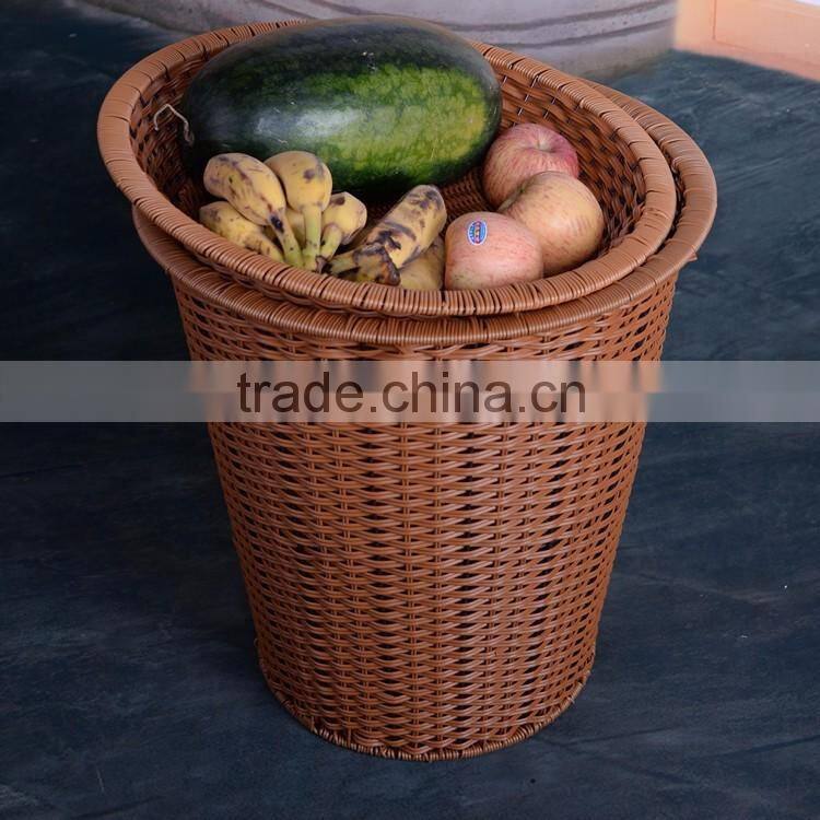 Supermarket vegetable and fruit displaying rattan basket